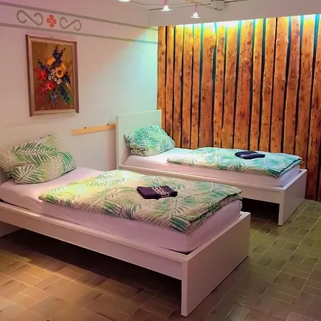 Monteurzimmer, Monteurunterkunft In 20 Km Von Hanau Und 35 Km Von Frankfurt Am Main Florstadt