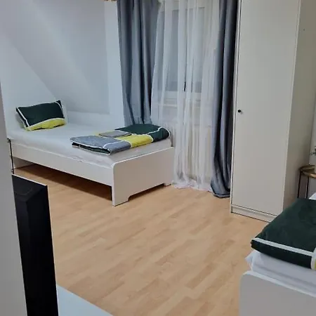 Alloggio in famiglia Monteurzimmer, Monteurunterkunft In 20 Km Von Hanau Und 35 Km Von Frankfurt Am Main *