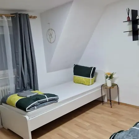 Ubytování v soukromí Monteurzimmer, Monteurunterkunft In 20 Km Von Hanau Und 35 Km Von Frankfurt Am Main