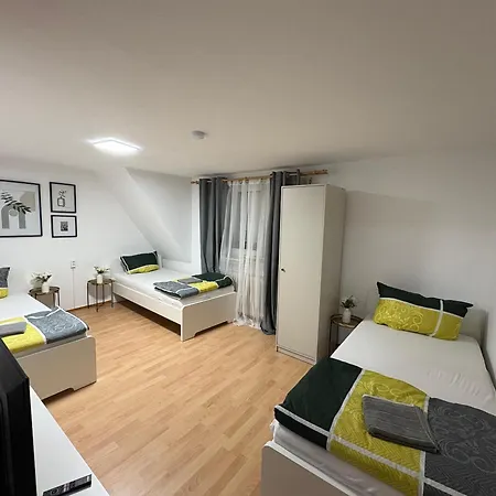 民宿 Monteurzimmer, Monteurunterkunft In 20 Km Von Hanau Und 35 Km Von Frankfurt Am Main Florstadt