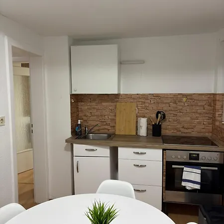 Ubytování v soukromí Monteurzimmer, Monteurunterkunft In 20 Km Von Hanau Und 35 Km Von Frankfurt Am Main Florstadt