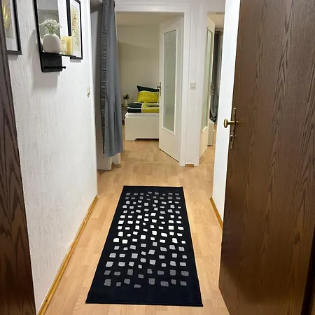 Monteurzimmer, Monteurunterkunft In 20 Km Von Hanau Und 35 Km Von Frankfurt Am Main * Florstadt