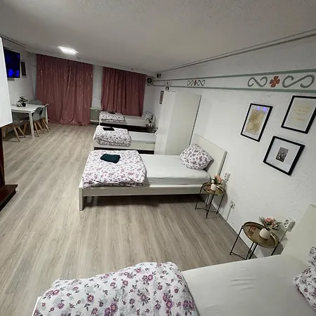 Monteurzimmer, Monteurunterkunft In 20 Km Von Hanau Und 35 Km Von Frankfurt Am Main Ubytování v soukromí