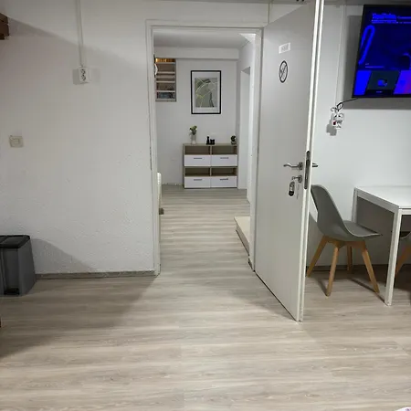 Ubytování v soukromí Monteurzimmer, Monteurunterkunft In 20 Km Von Hanau Und 35 Km Von Frankfurt Am Main