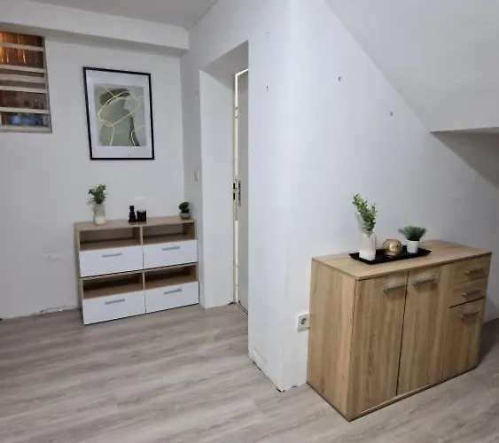 Monteurzimmer, Monteurunterkunft In 20 Km Von Hanau Und 35 Km Von Frankfurt Am Main Florstadt