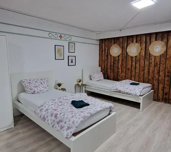 民宿 Monteurzimmer, Monteurunterkunft In 20 Km Von Hanau Und 35 Km Von Frankfurt Am Main *