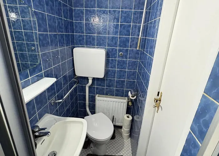 Monteurzimmer, Monteurunterkunft In 20 Km Von Hanau Und 35 Km Von Frankfurt Am Main Homestay Florstadt