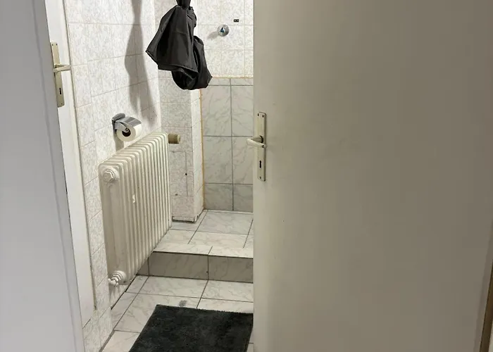 Homestay Monteurzimmer, Monteurunterkunft In 20 Km Von Hanau Und 35 Km Von Frankfurt Am Main Florstadt