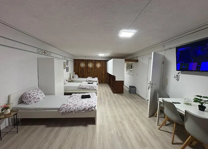 Homestay Monteurzimmer, Monteurunterkunft In 20 Km Von Hanau Und 35 Km Von Frankfurt Am Main *