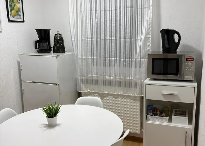 Monteurzimmer, Monteurunterkunft In 20 Km Von Hanau Und 35 Km Von Frankfurt Am Main Florstadt