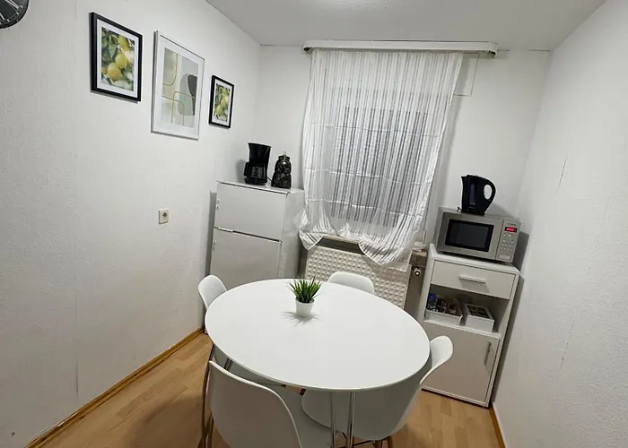 Monteurzimmer, Monteurunterkunft In 20 Km Von Hanau Und 35 Km Von Frankfurt Am Main * Florstadt